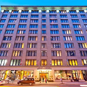 4* מלון Le Square Phillips &